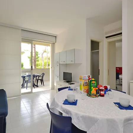Cozy In Lignano Apartment *