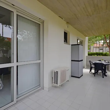 Cozy In Lignano Apartment
